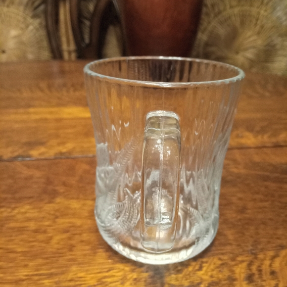 Arcoroc Canterbury Crocus Textured Mugs-Set of 4 - Picture 3 of 5